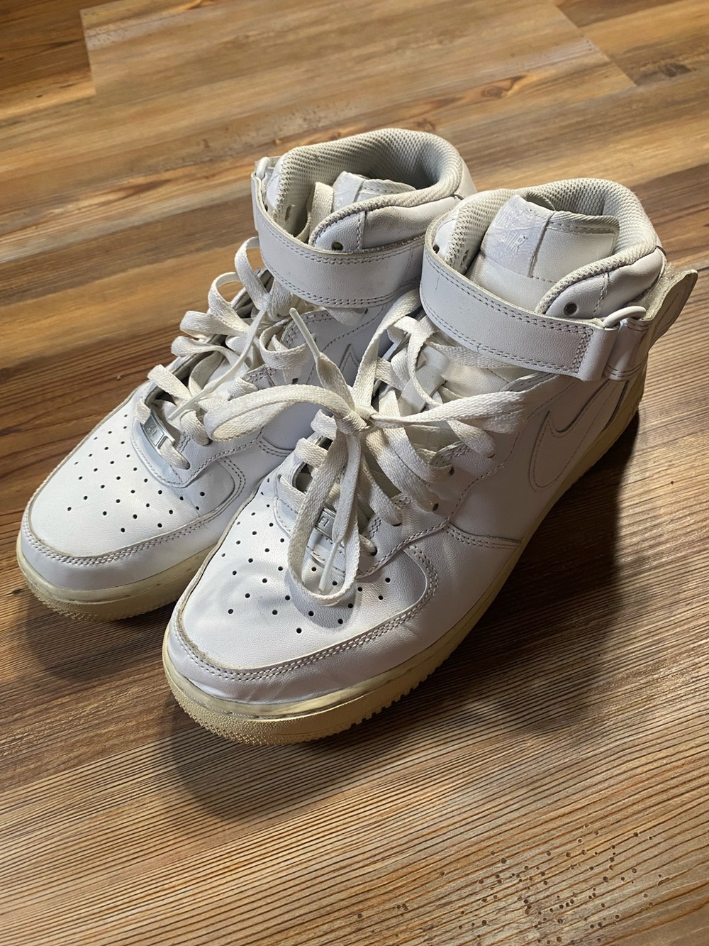 White Nike Air Force 1 Shoes